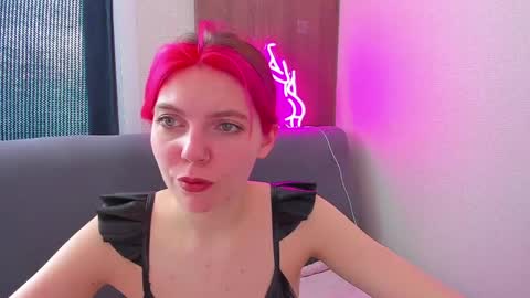 Snapshot of marie_reyess chatting on 14, 4, 2026 Marie 3 online show from 14, 4, 2026