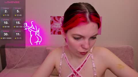 Snapshot of marie_reyess chatting on 6, 5, 2026 Marie 3 online show from 6, 5, 2026