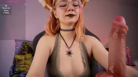 Mariel Gold online show from 28, 2, 2025