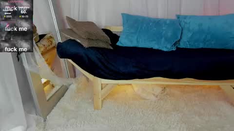 Mariel online show from 11, 11, 2025