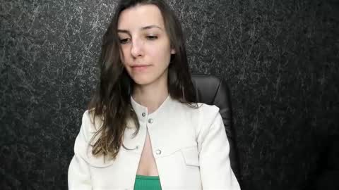 Snapshot of marielleanker chatting on 19, 9, 2025 marielleanker online show from 19, 9, 2025