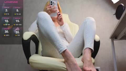 Snapshot of marietta__castro chatting on 10, 12, 2024 Marietta online show from 10, 12, 2024