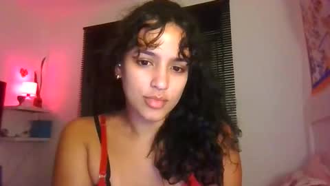 Snapshot of mariguimajf chatting on 19, 2, 2026 mariguimajf online show from 19, 2, 2026