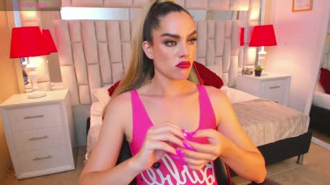 mariiahneedles online show from 26, 1, 2025