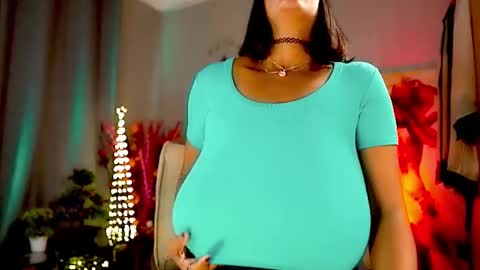 Snapshot of mariicha chatting on 1, 3, 2025 Nikita - Scroll down and read my bio please. New Pictures in Bio online show from 1, 3, 2025