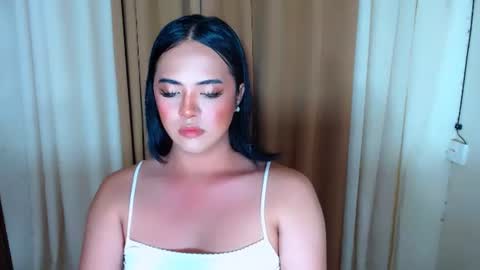 Snapshot of marikosue01 chatting on 15, 7, 2026 marikosue online show from 15, 7, 2026