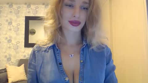Snapshot of marilyndevilish chatting on 2, 11, 2025 MarilynDevilish online show from 2, 11, 2025
