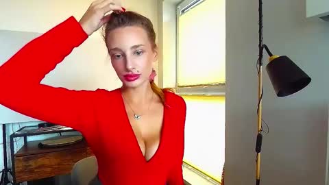 Snapshot of marilyndevilish chatting on 3, 12, 2025 MarilynDevilish online show from 3, 12, 2025