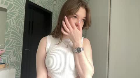 Snapshot of marilynie chatting on 26, 5, 2026 Sally 3 online show from 26, 5, 2026