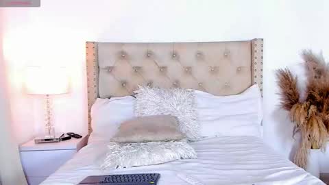 Snapshot of marilynrossy chatting on 29, 10, 2025 marilynrossy online show from 29, 10, 2025