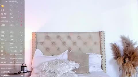 Snapshot of marilynrossy chatting on 30, 10, 2025 marilynrossy online show from 30, 10, 2025