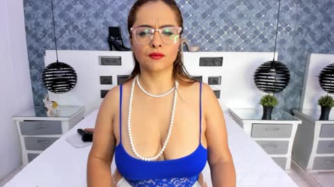 Snapshot of marilynvega77 chatting on 14, 12, 2024 Marilyn Vega online show from 14, 12, 2024
