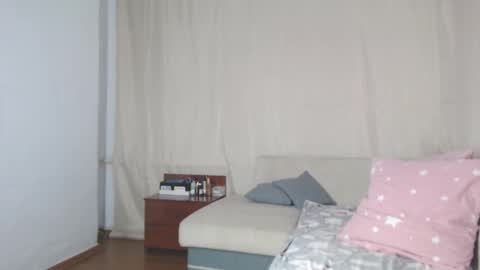 FOREVER YOURS online show from 3, 12, 2025