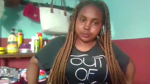 Snapshot of marinarahe chatting on 15, 12, 2025 marinarahe online show from 15, 12, 2025