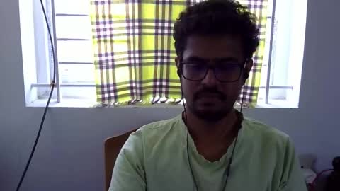 Snapshot of marinavine chatting on 1, 10, 2025 The SHY UncutBoy online show from 1, 10, 2025