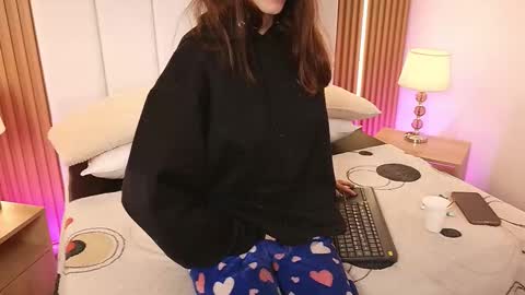 marinette online show from 28, 2, 2026