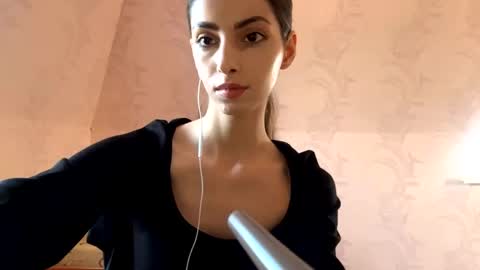 Snapshot of marinvorsburgh chatting on 14, 5, 2026 Anny online show from 14, 5, 2026