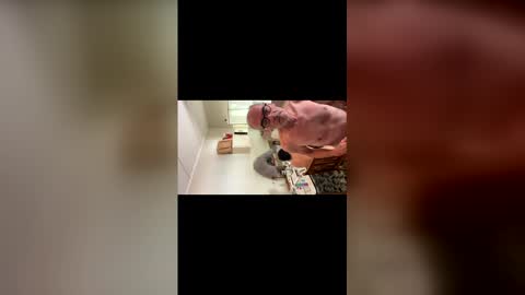 mark_and_lola online show from 6, 2, 2026