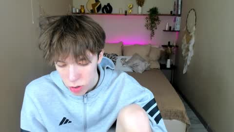 Mark online show from 10, 4, 2026