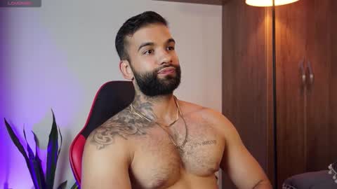 Snapshot of mark_hazze chatting on 13, 11, 2025 Mark online show from 13, 11, 2025