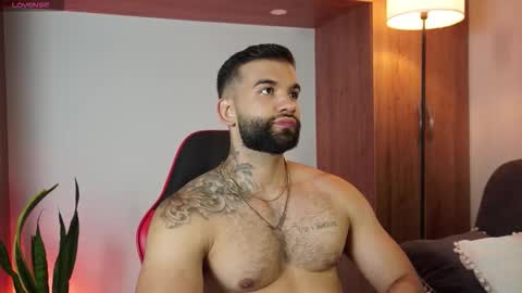 Snapshot of mark_hazze chatting on 24, 11, 2025 Mark online show from 24, 11, 2025