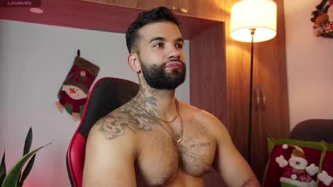 Snapshot of mark_hazze chatting on 30, 11, 2025 Mark online show from 30, 11, 2025