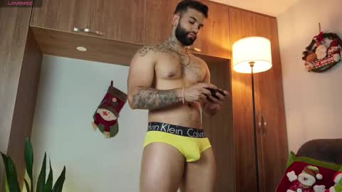 Snapshot of mark_hazze chatting on 2, 12, 2025 Mark online show from 2, 12, 2025