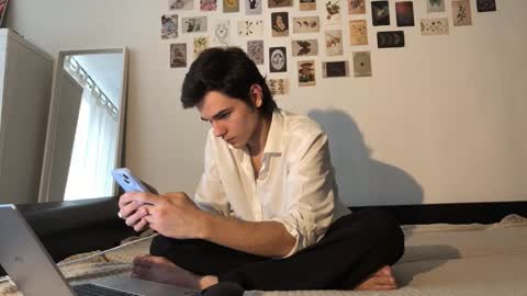 Mark online show from 26, 10, 2025