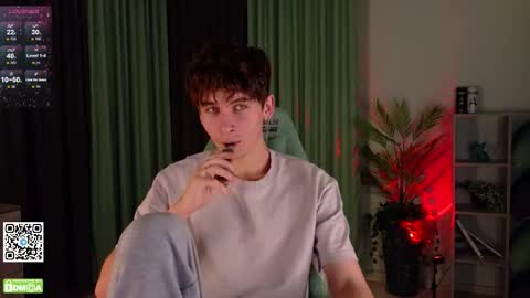 Snapshot of mark_safr chatting on 27, 10, 2025 Mark online show from 27, 10, 2025