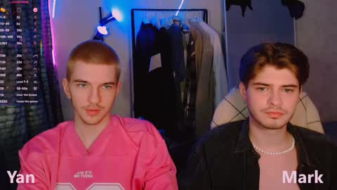 Snapshot of mark_sun chatting on 17, 11, 2025 Mark online show from 17, 11, 2025