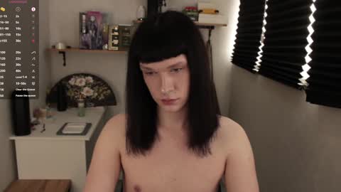 Mark online show from 12, 3, 2025