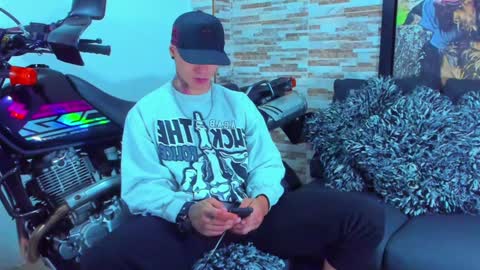 Sebastian online show from 5, 12, 2024