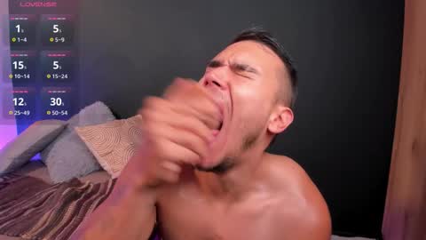 Snapshot of marksantozz chatting on 4, 11, 2025 Mark Santos online show from 4, 11, 2025