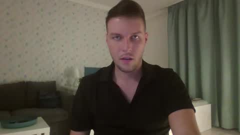 Snapshot of markster9696 chatting on 17, 10, 2025 markster9696 online show from 17, 10, 2025