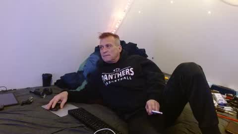 markymark101825061 online show from 13, 2, 2025