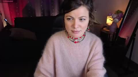 Snapshot of marla_bri chatting on 25, 11, 2025 Marla online show from 25, 11, 2025