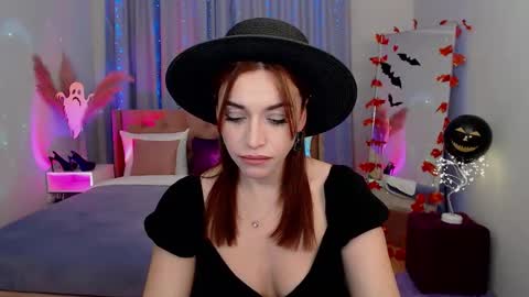 MarlaDewis online show from 25, 10, 2025