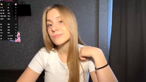 Snapshot of marlenagehlert chatting on 1, 10, 2025 Olivia online show from 1, 10, 2025