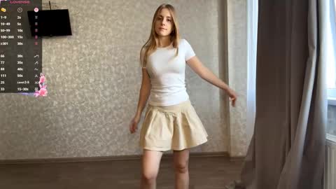 Snapshot of marlenagehlert chatting on 2, 10, 2025 Olivia online show from 2, 10, 2025