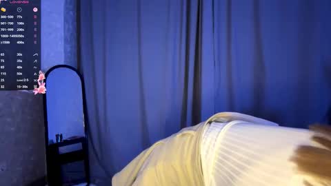 Olivia online show from 4, 12, 2025