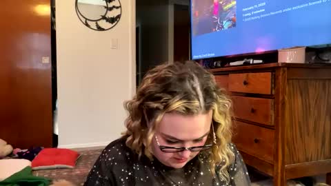 maroon_moon online show from 13, 2, 2025