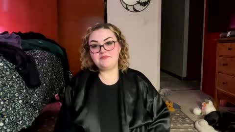 maroon_moon online show from 13, 2, 2025