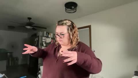 maroon_moon online show from 1, 12, 2025