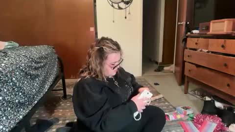 maroon_moon online show from 21, 12, 2025