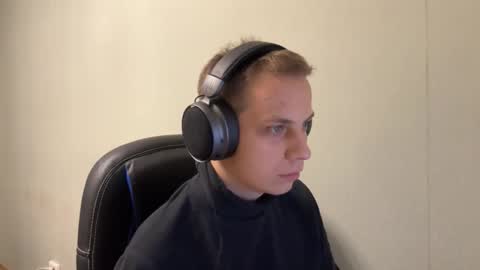 Snapshot of maroooa chatting on 17, 12, 2025 Marko online show from 17, 12, 2025