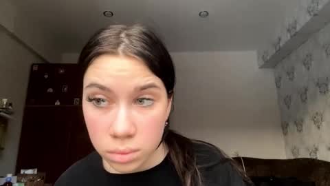 Snapshot of marquittamelia chatting on 3, 12, 2025 Giulia online show from 3, 12, 2025