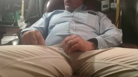 Snapshot of marrieddad19751975 chatting on 21, 5, 2026 only fans marrieddad19751975 online show from 21, 5, 2026