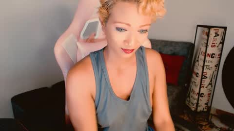 Snapshot of marryme00 chatting on 23, 9, 2025 May online show from 23, 9, 2025