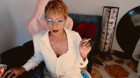 Snapshot of marryme00 chatting on 1, 10, 2025 May online show from 1, 10, 2025
