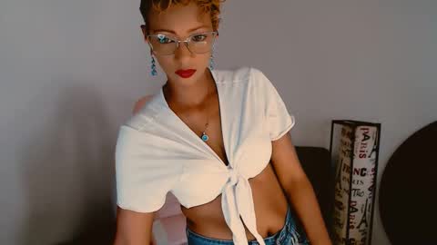Snapshot of marryme00 chatting on 3, 10, 2025 May online show from 3, 10, 2025